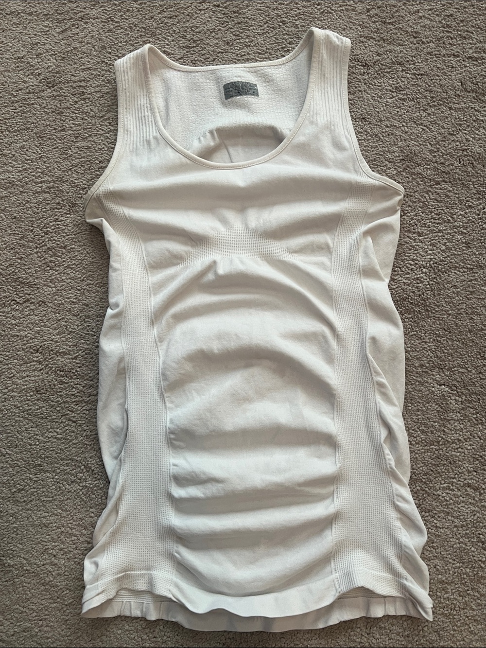 Athleta Stretchy White Seamless Tank Top with Ruched Sides-size Medium, EUC